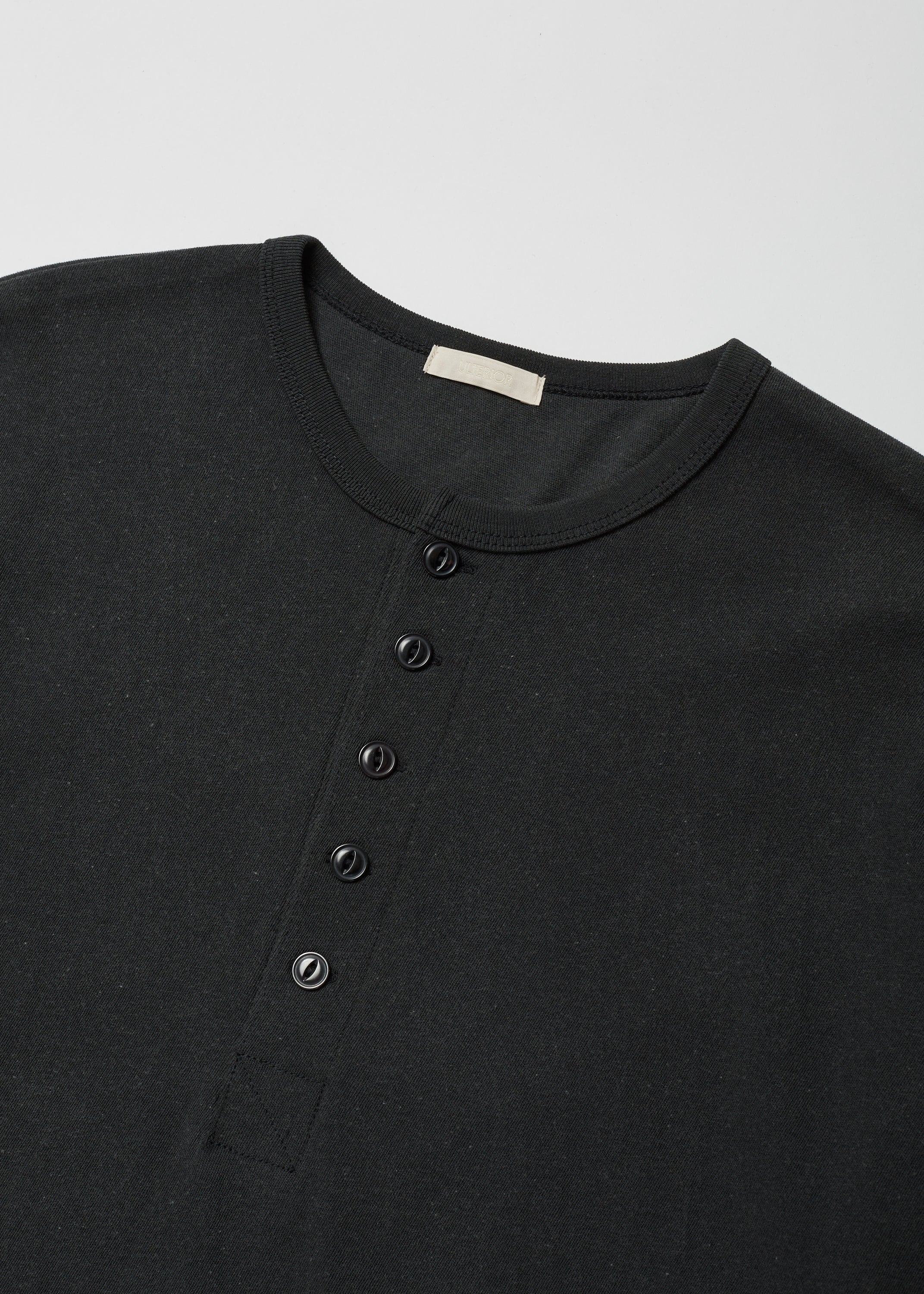 FADED TWIST TENJIKU HENLEY-NECK TOP