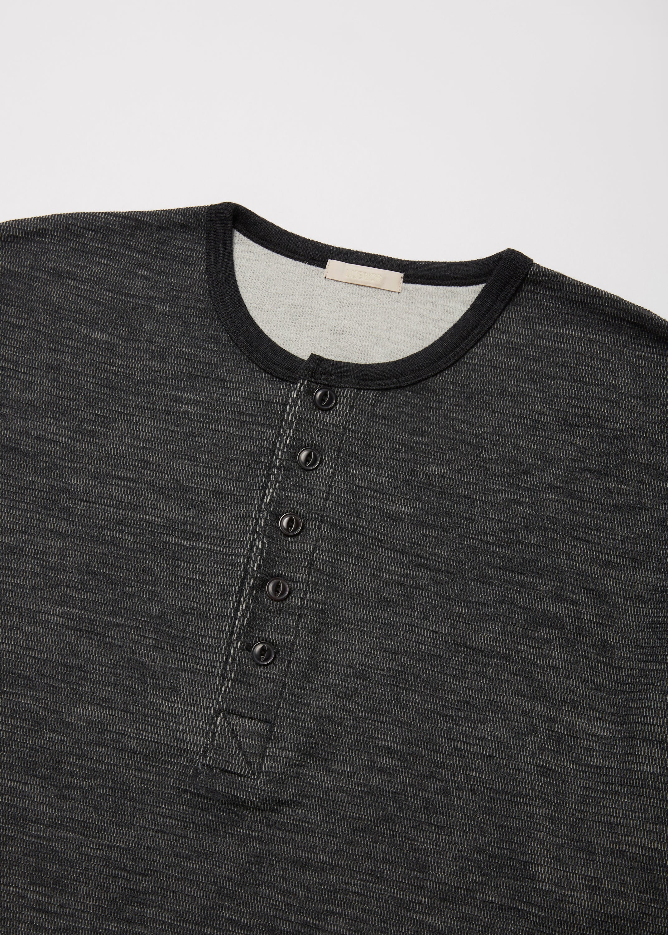 W/C HONEYCOMB HENLEY-NECK TOP